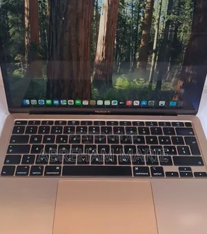 New Laptop Apple MacBook 2020 8GB Apple M1 SSD 256GB