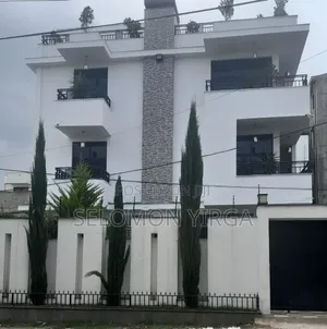 9bdrm House in Adis Ababa, Bole for sale