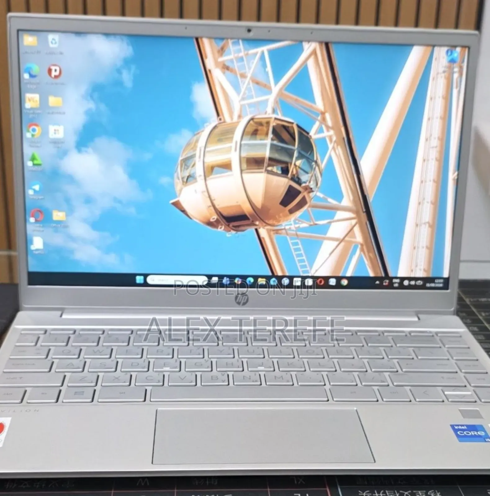 New Laptop HP Pavilion 13 8GB Intel Core i5 SSD 512GB