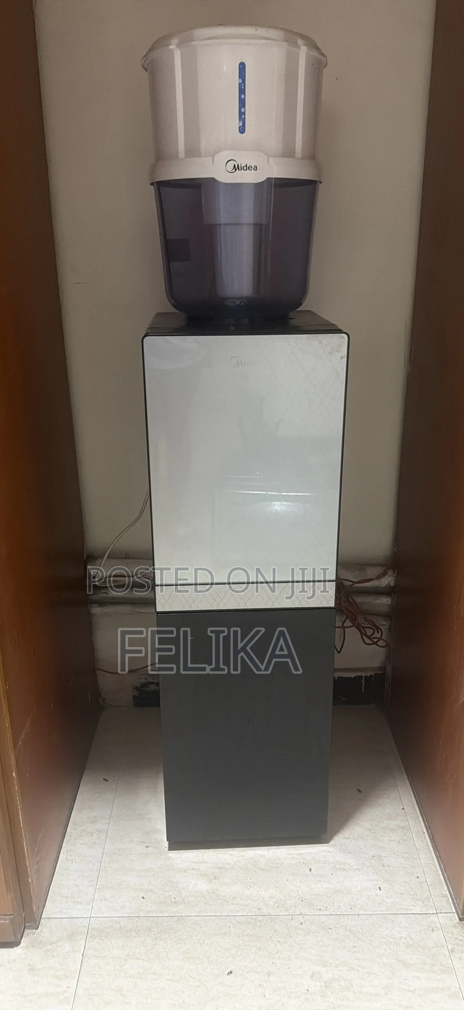 Midea Water Dispenser