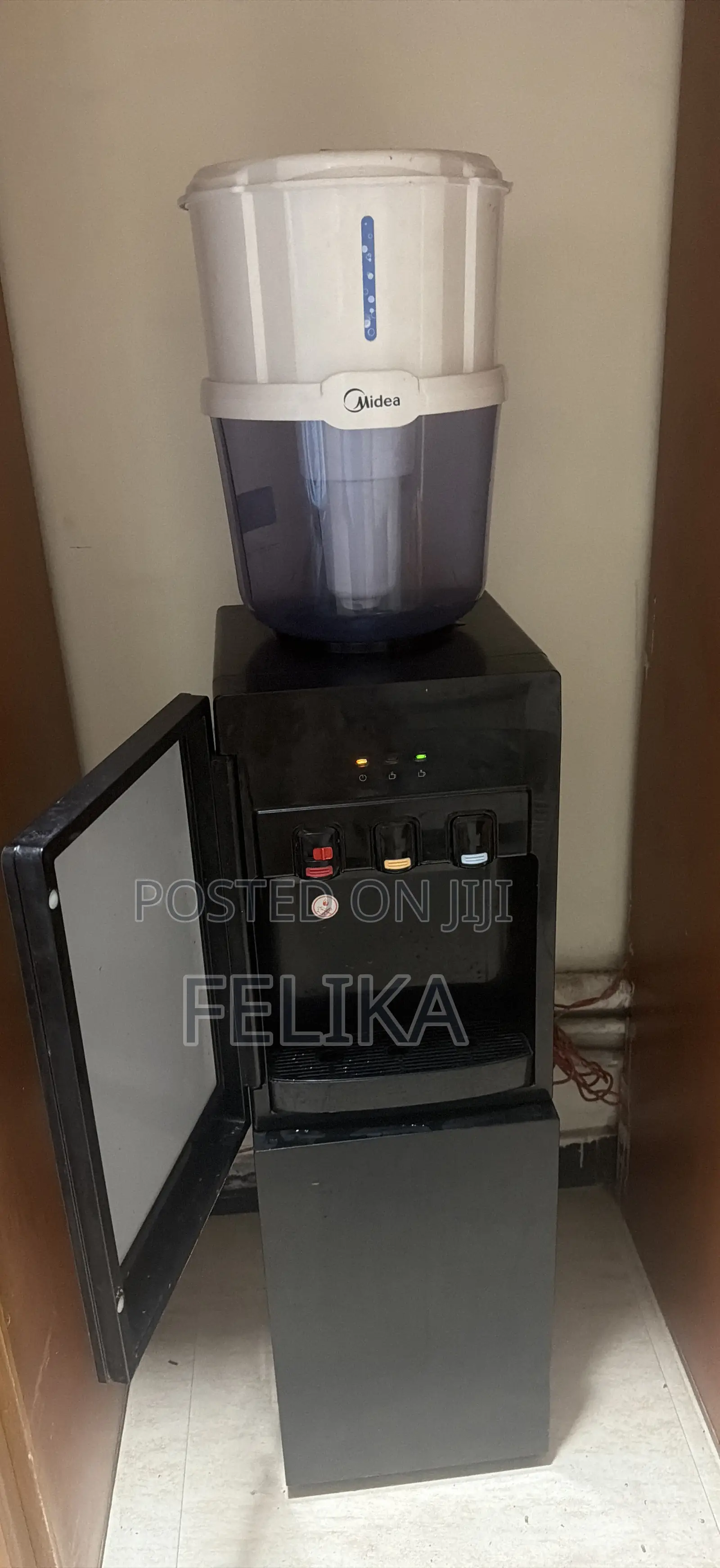 Midea Water Dispenser