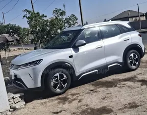 BYD Yuan Up 2025 Beige