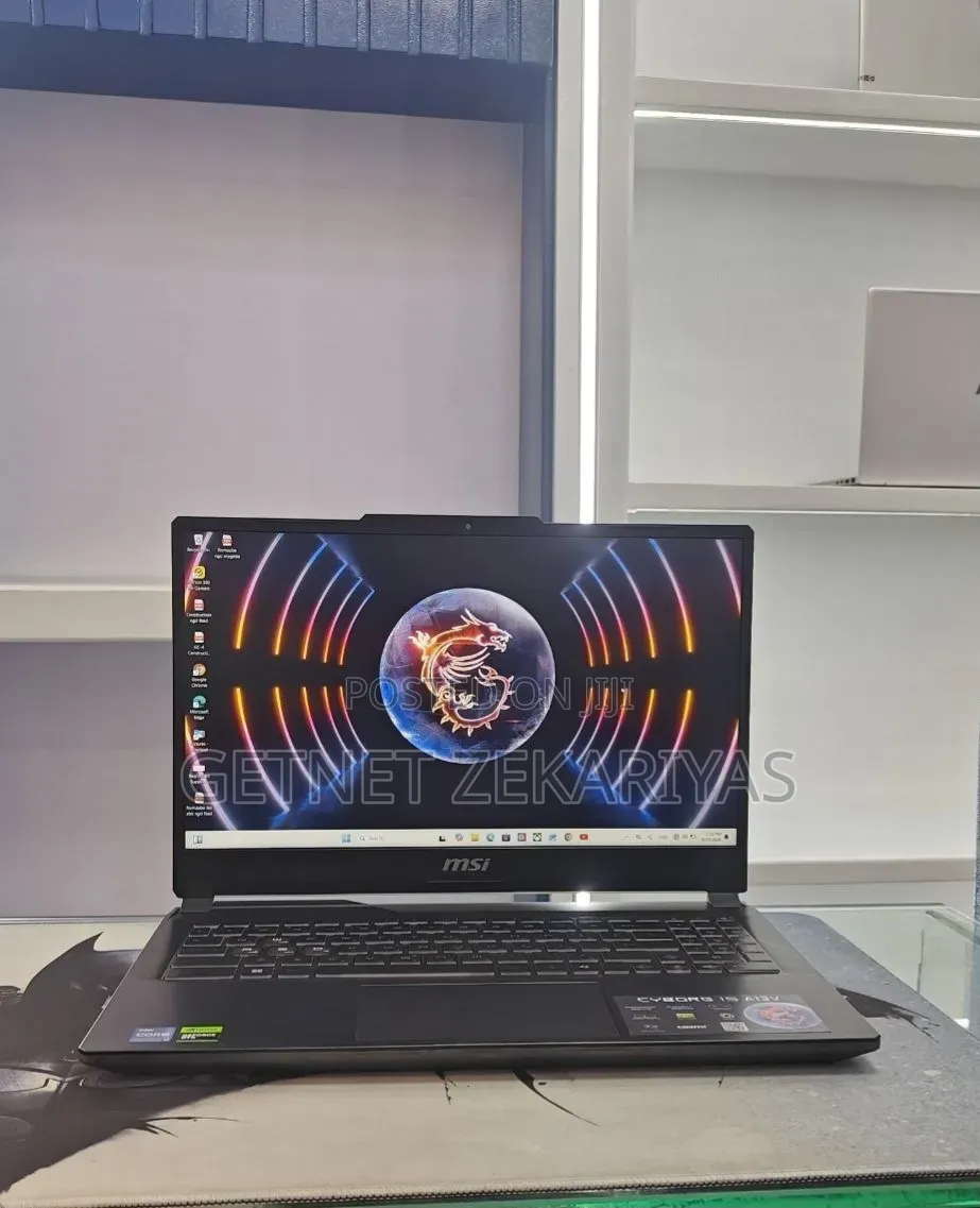 New Laptop MSI Cyborg 15 16GB Intel Core i7 SSD 1T