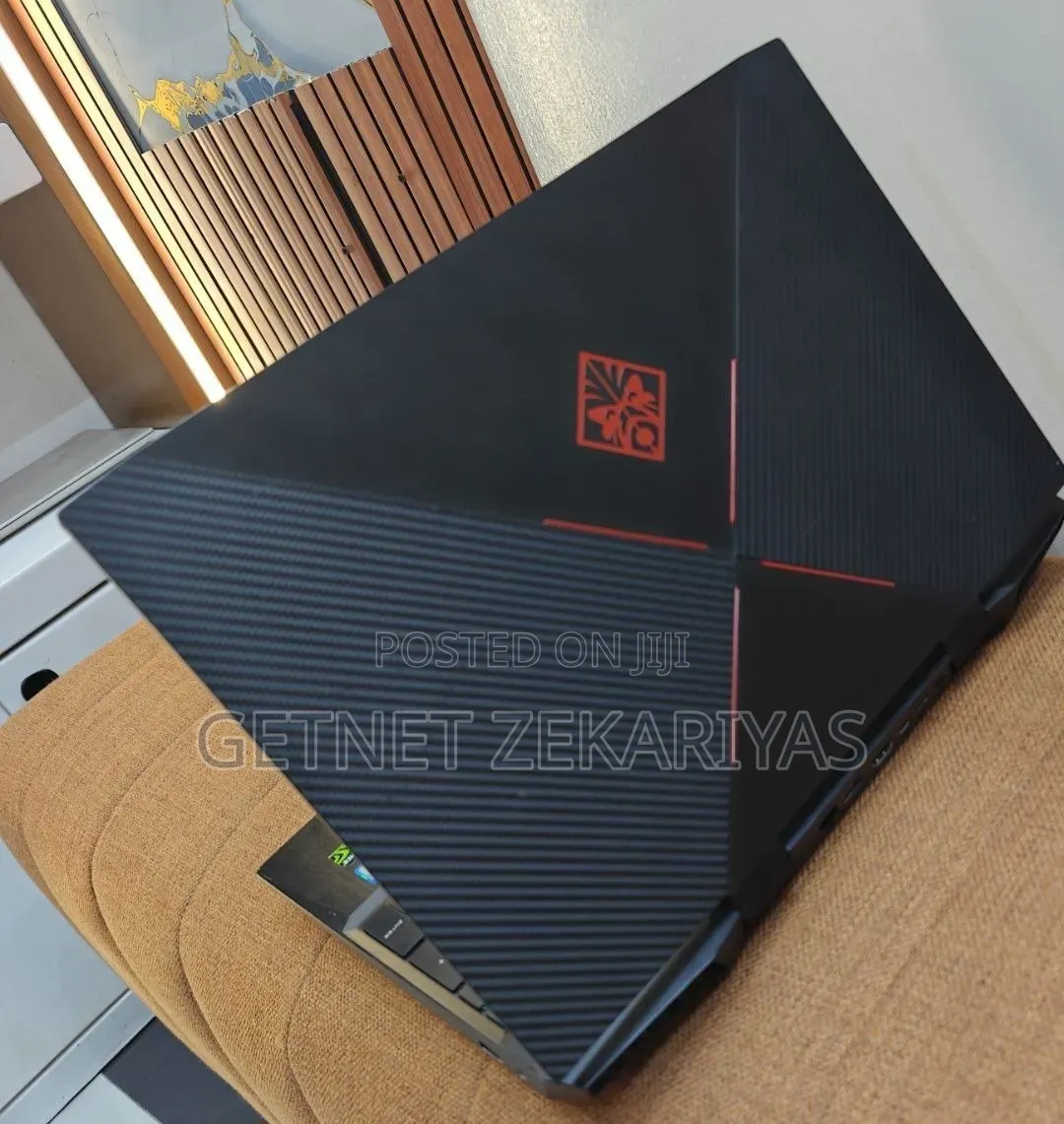 New Laptop MSI Cyborg 15 16GB Intel Core i7 SSD 1T