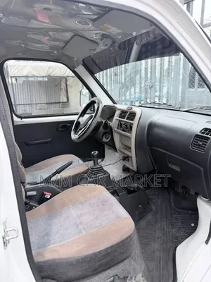Suzuki Eeco 2024 White