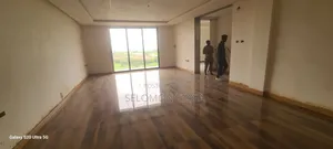 8bdrm House in Adis Ababa, Bole for sale