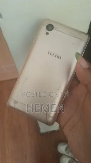 Tecno Y2 8 GB Gold