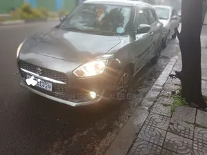 Suzuki Swift 2022 Gray