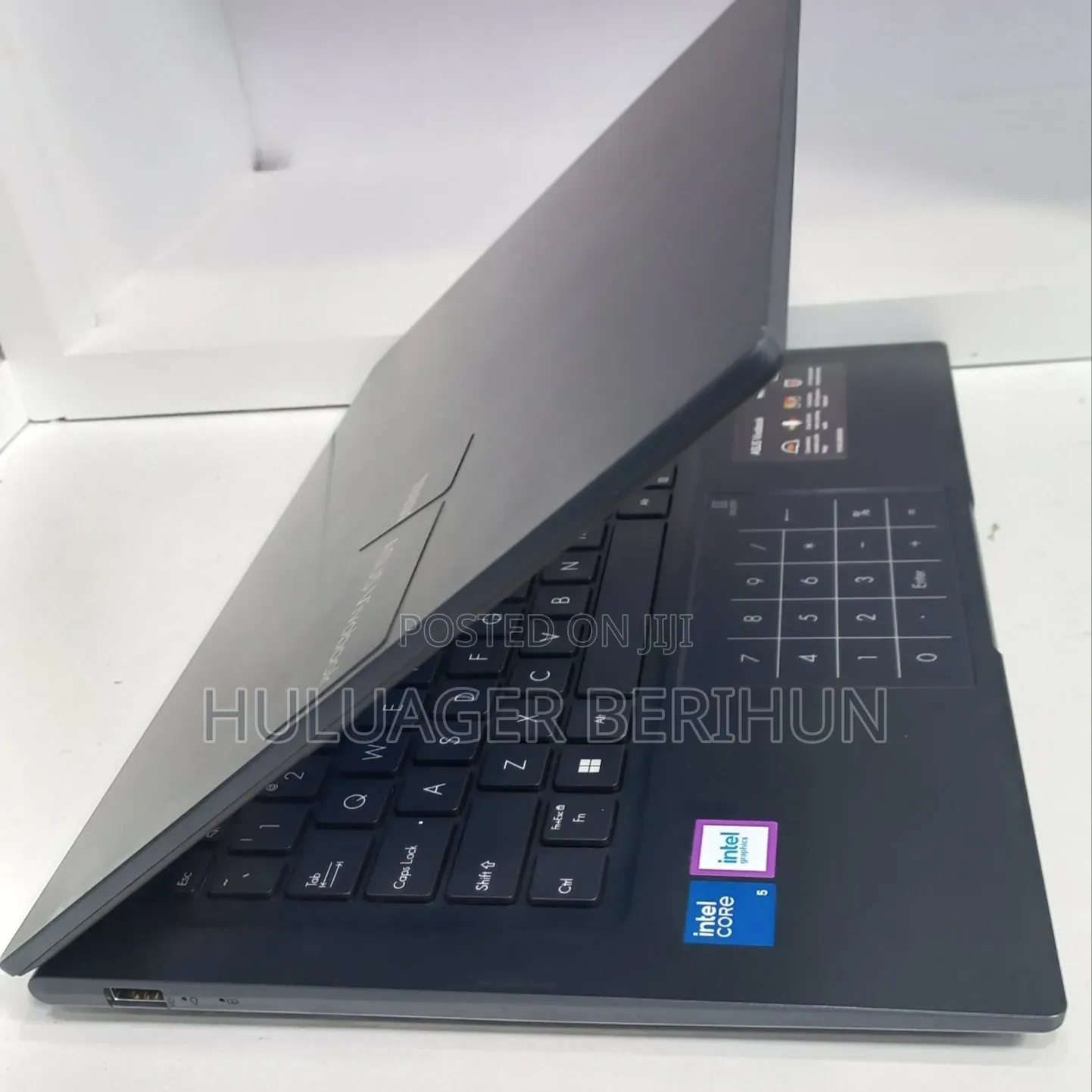 New Laptop Asus Vivobook 14 16GB Intel Core i5 SSD 512GB