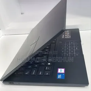 New Laptop Asus Vivobook 14 16GB Intel Core i5 SSD 512GB