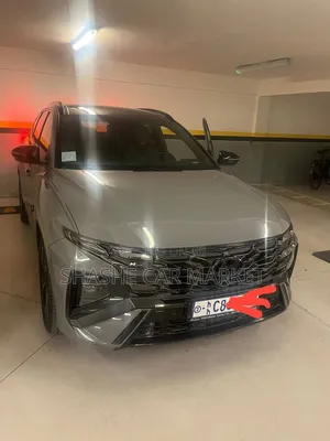 Hyundai Tucson 2025 Gray