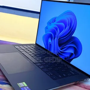 New Laptop Dell Precision 5560 16GB Intel Core i9 SSD 512GB