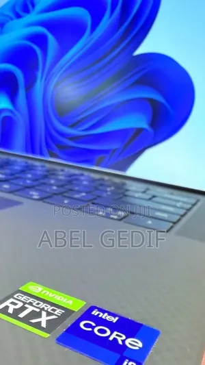 New Laptop Dell Precision 5560 16GB Intel Core i9 SSD 512GB