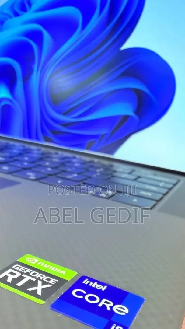 New Laptop Dell Precision 5560 16GB Intel Core i9 SSD 512GB