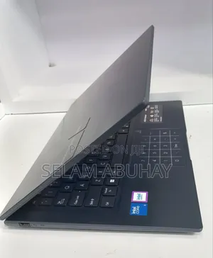 New Laptop Asus Vivobook 14 16GB Intel Core i5 SSD 512GB