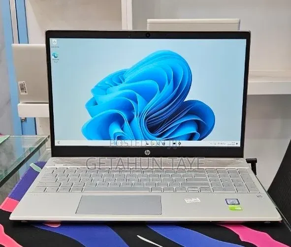 New Laptop HP Pavilion 15 16GB Intel Core i7 SSD 512GB