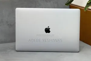 New Laptop Apple MacBook Pro 2018 16GB Intel Core i7 SSD 256GB