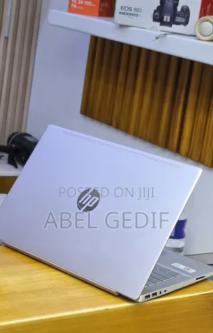 New Laptop HP Pavilion 14 8GB Intel Core i5 SSD 512GB