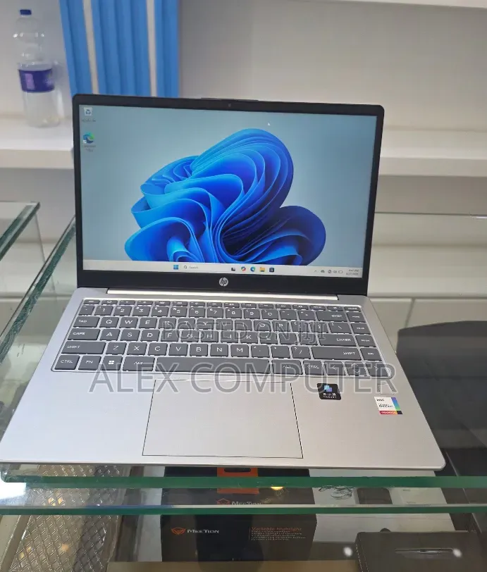 New Laptop HP Stream Notebook 16GB Intel Core i7 SSD 1T