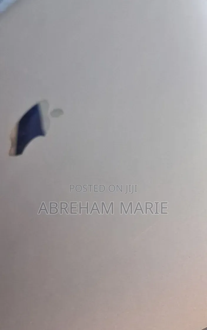 New Laptop Apple MacBook Air 2020 M1 8GB Apple M1 SSD 256GB
