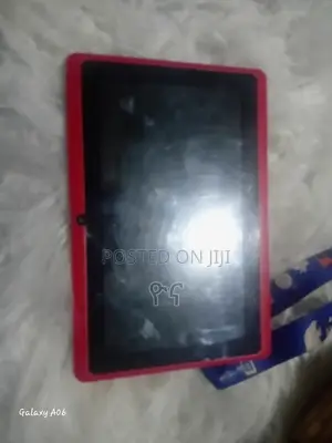 Bebe B77s Max 4 GB Red