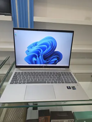 New Laptop HP Pavilion 15 16GB Intel Core i7 SSD 1T