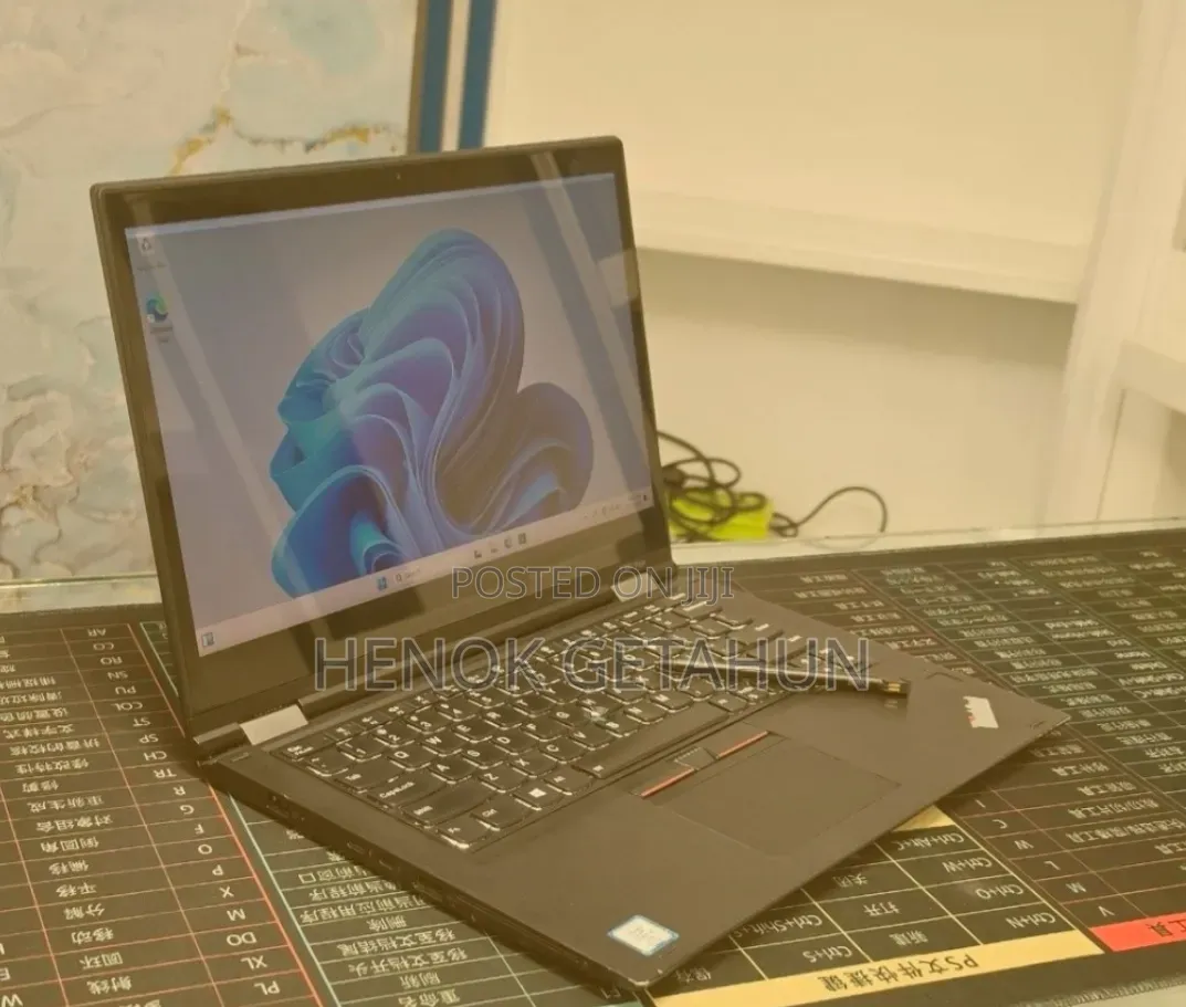New Laptop Lenovo ThinkPad X380 Yoga 16GB Intel Core i5 SSD 256GB