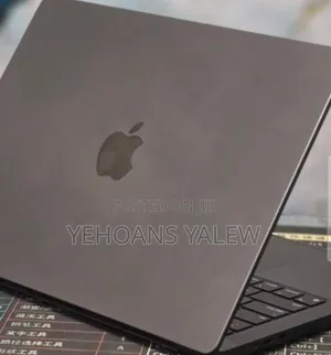 New Laptop Apple MacBook Pro 2024 M4 Pro 16GB Apple M4 Pro SSD 512GB