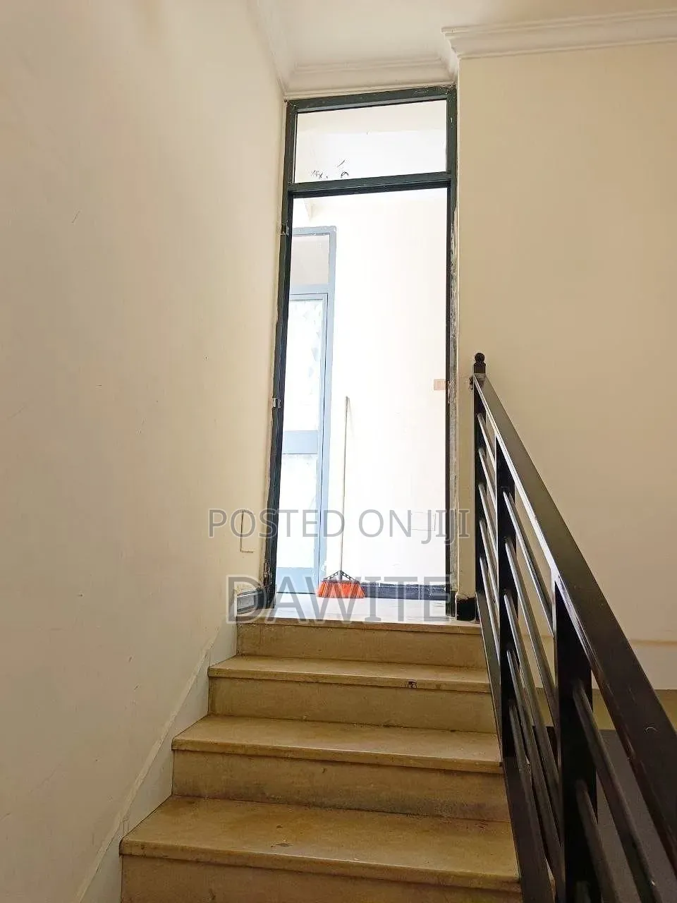 Furnished 7bdrm House in Bole for sale