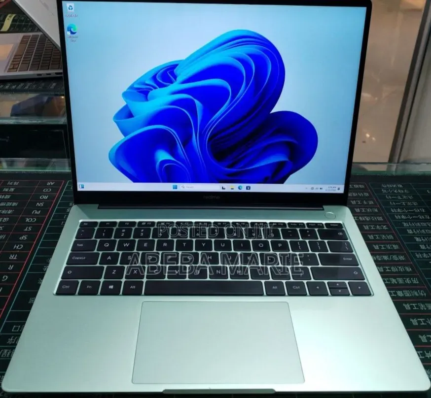 New Laptop 16GB Intel Core i5 SSD 512GB