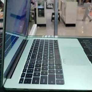 New Laptop 16GB Intel Core i5 SSD 512GB