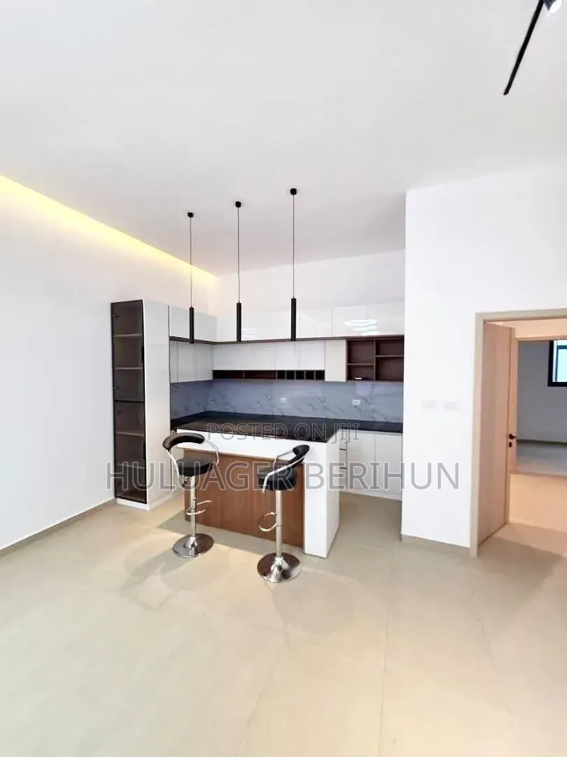 Furnished 5bdrm Villa in Bole for sale