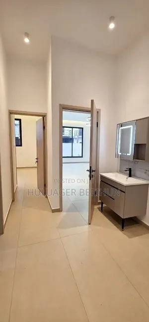 Furnished 5bdrm Villa in Bole for sale