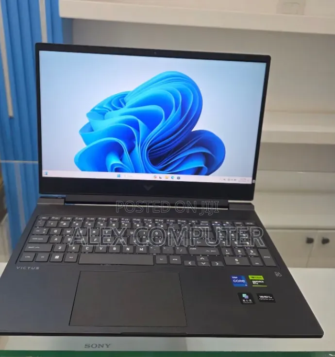 New Laptop Asus ROG Zephyrus G15 16GB Intel Core i9 SSD 1T