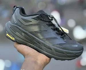 Adidas TERREX 2