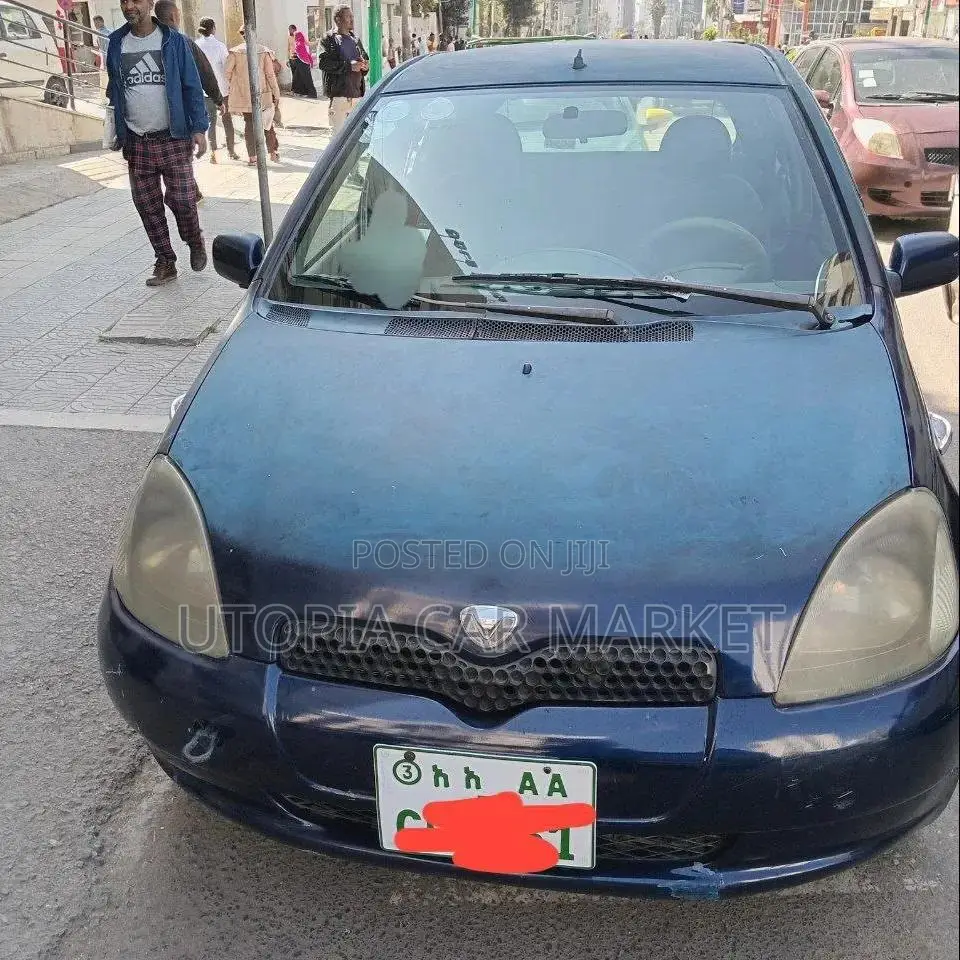 Toyota Vitz 2001 Blue