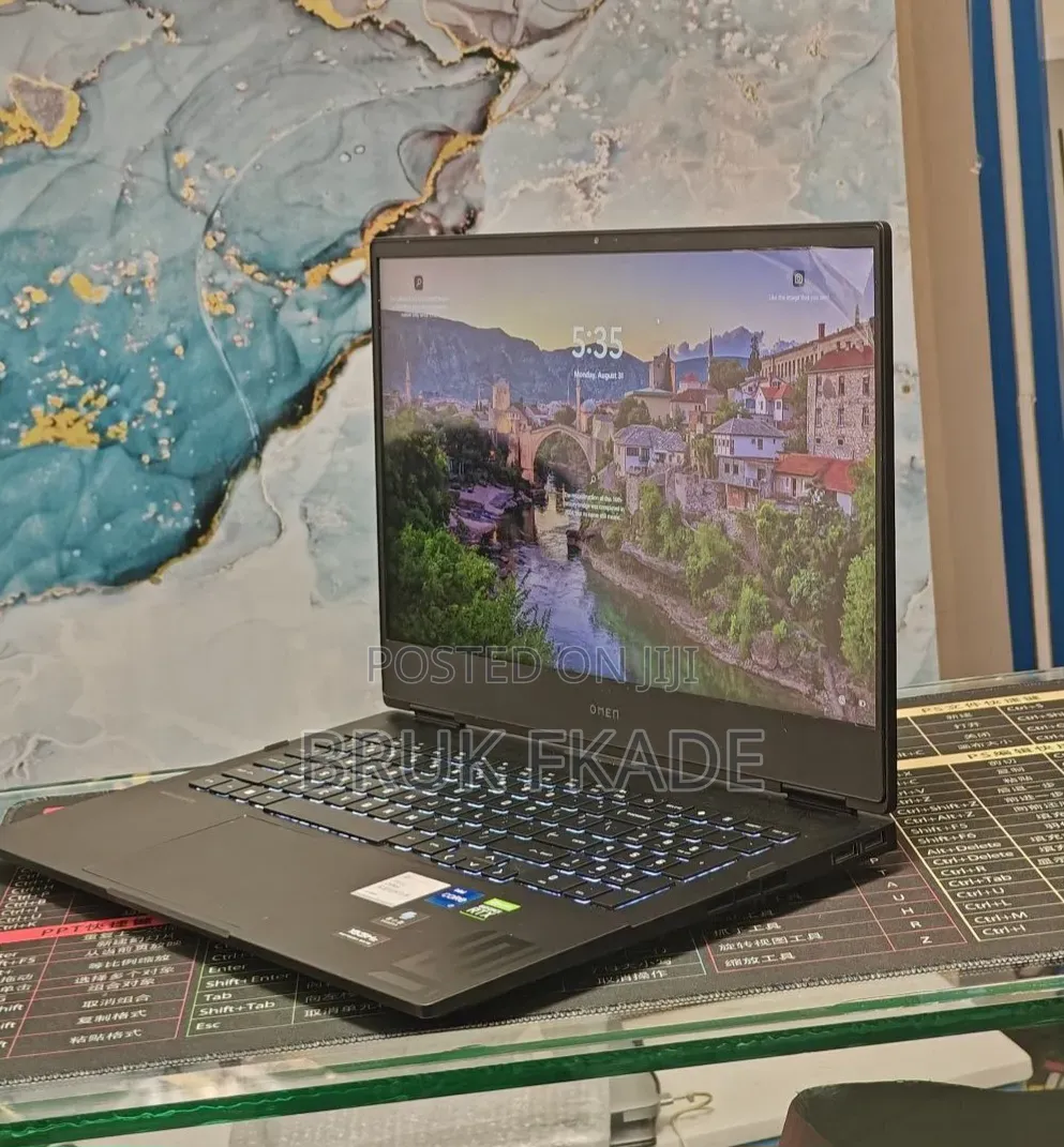 New Laptop HP Omen 16 16GB Intel Core i7 SSD 512GB