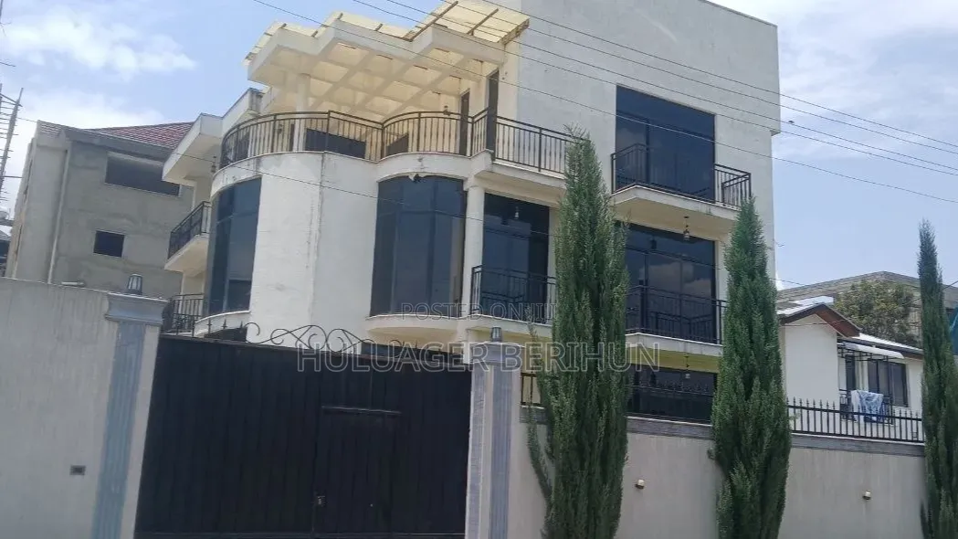 Furnished 8bdrm House in Bole for sale