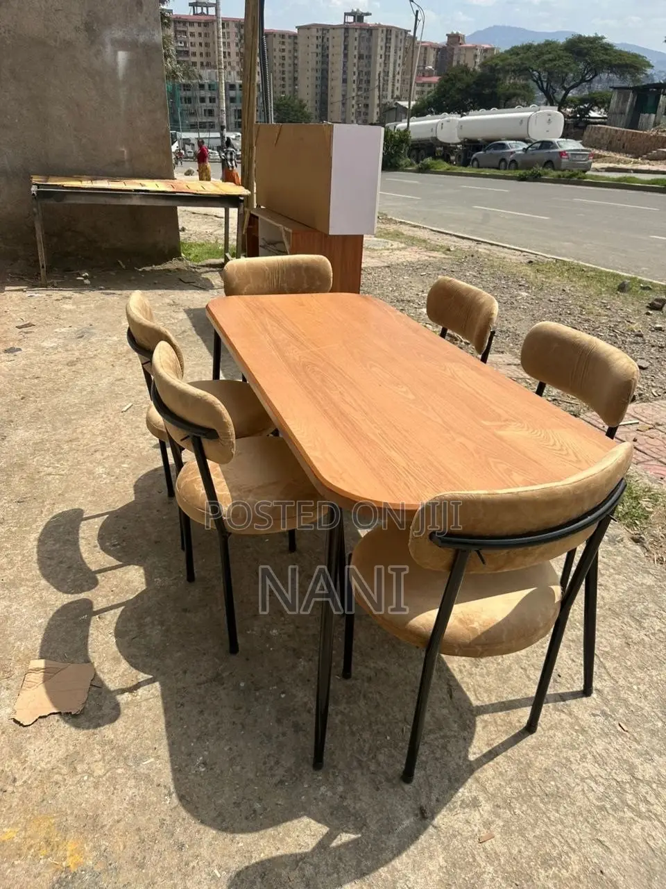 Dinning Table