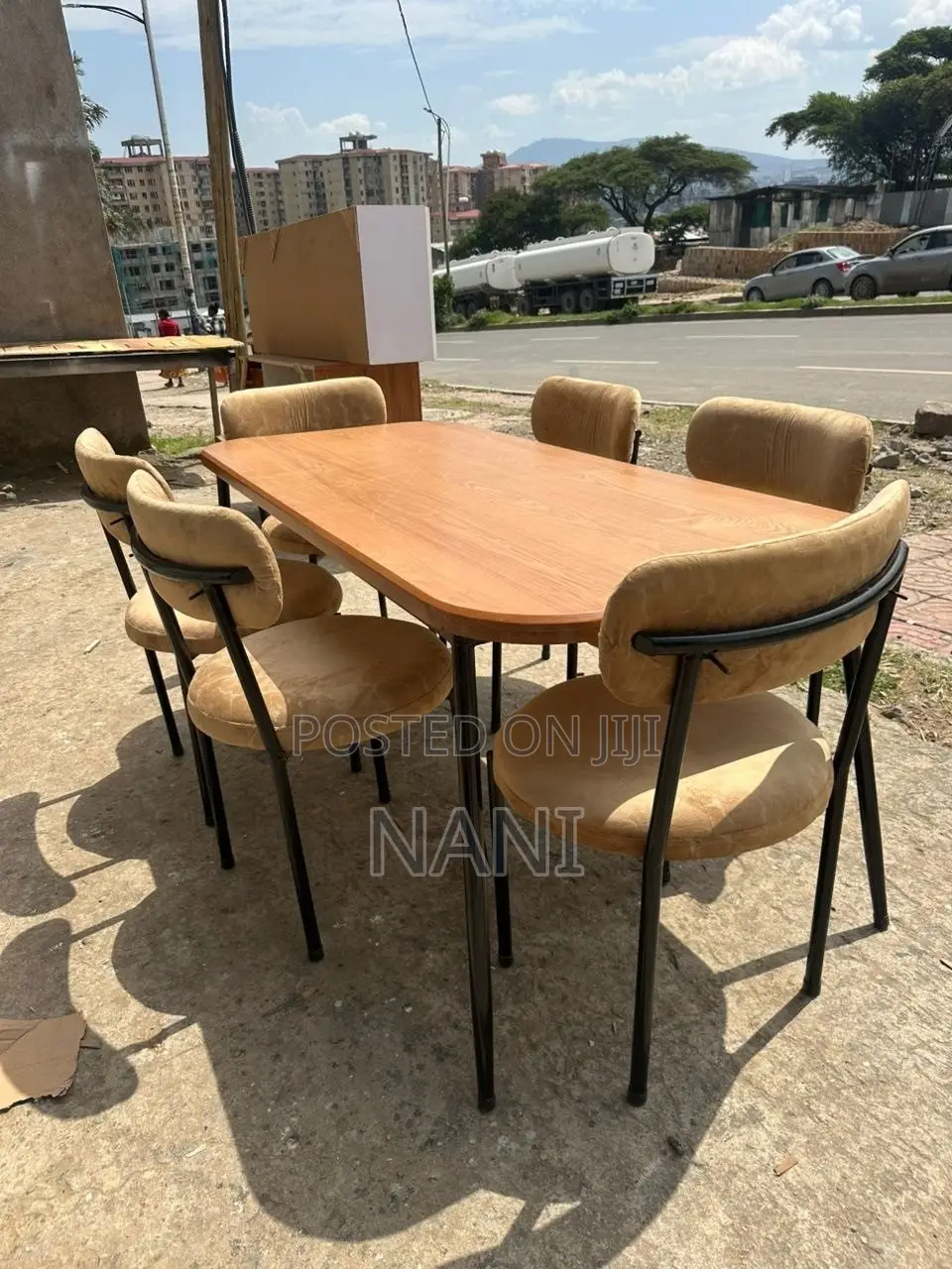 Dinning Table
