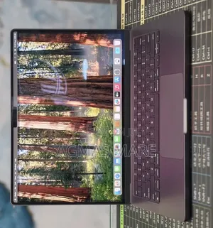 New Laptop Apple MacBook Pro 2024 M4 16GB Apple M4 SSD 512GB