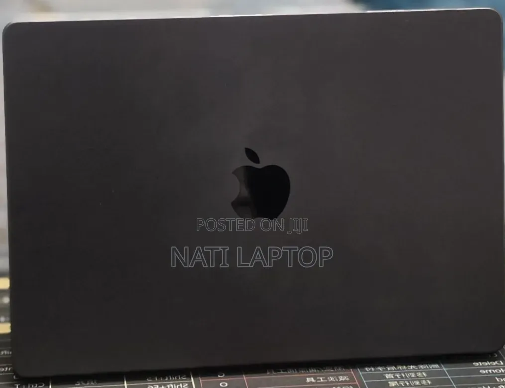 New Laptop Apple MacBook Pro 2024 M4 Pro 16GB Apple M1 Pro SSD 512GB