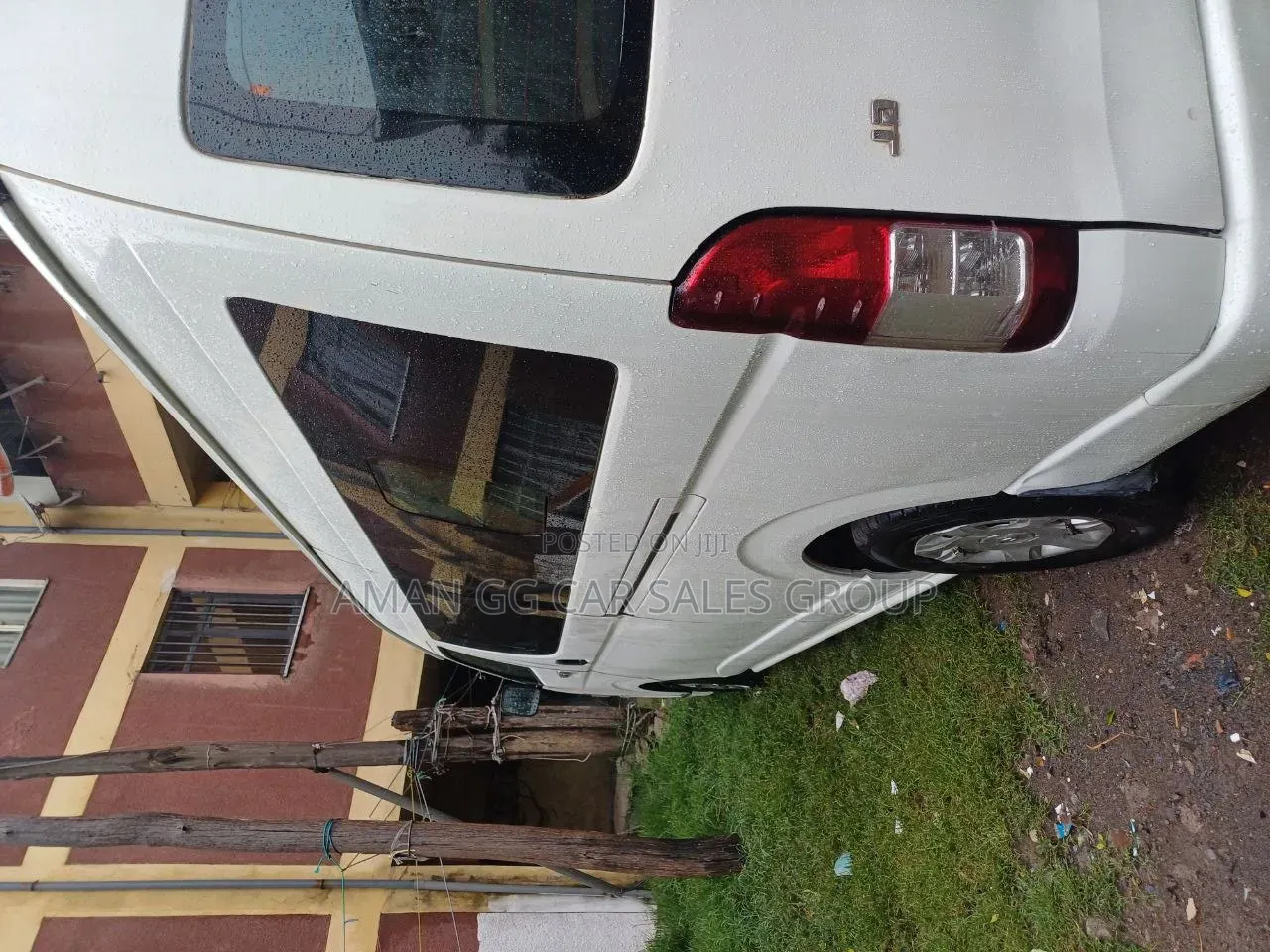 Toyota HiAce 2016 White