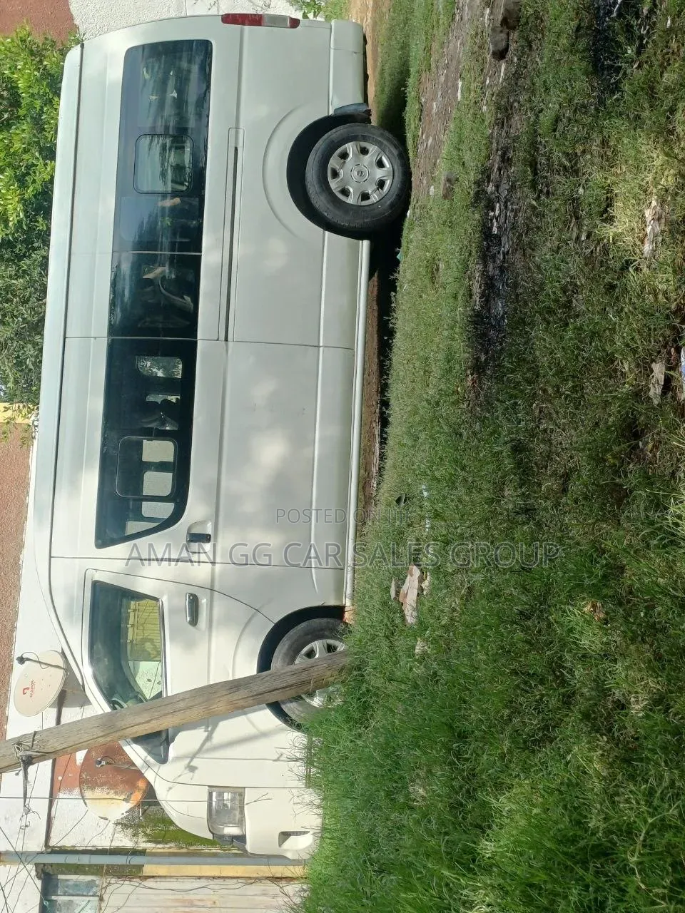 Toyota HiAce 2016 White