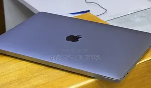 New Laptop Apple MacBook Pro 2021 M1 16GB Apple M1 Pro SSD 512GB