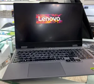 New Laptop Lenovo LOQ 15AHP10 16GB AMD Ryzen 5 SSD 512GB