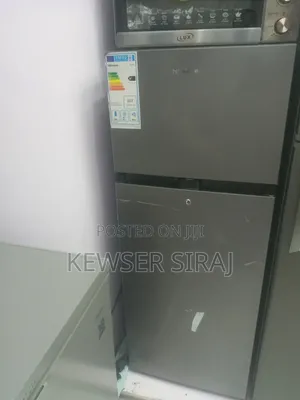 HISENSE 270 Liter Refrigerator