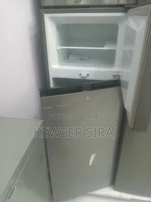 HISENSE 270 Liter Refrigerator