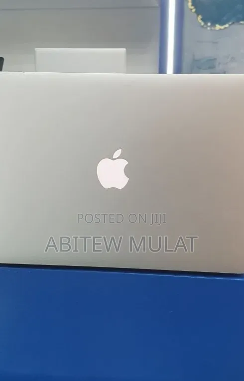 New Laptop Apple MacBook Air 2017 8GB Intel Core i7 SSD 128GB