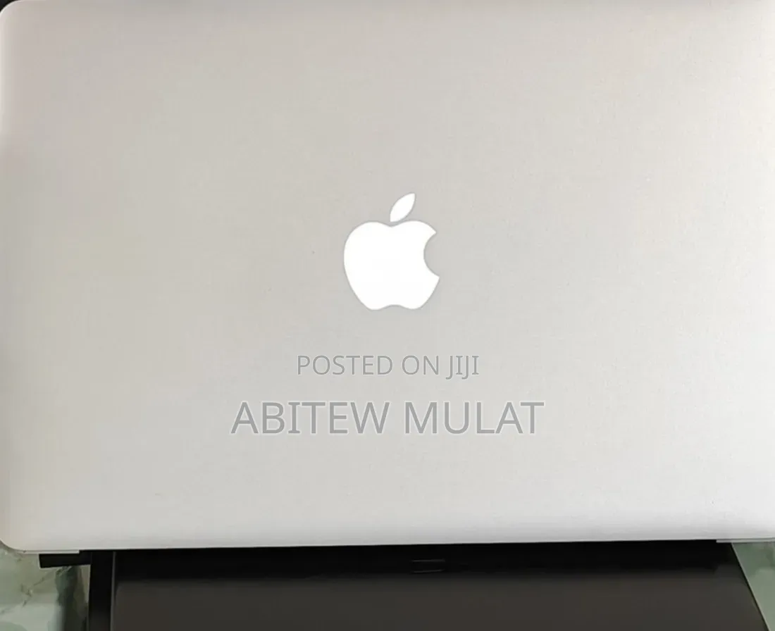 New Laptop Apple MacBook Air 2017 8GB Intel Core i7 SSD 128GB